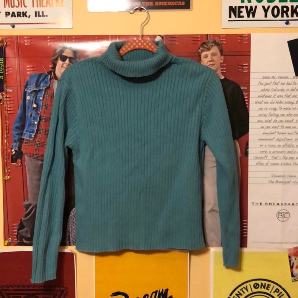 corduroy/ribbed turtleneck long sleeve top